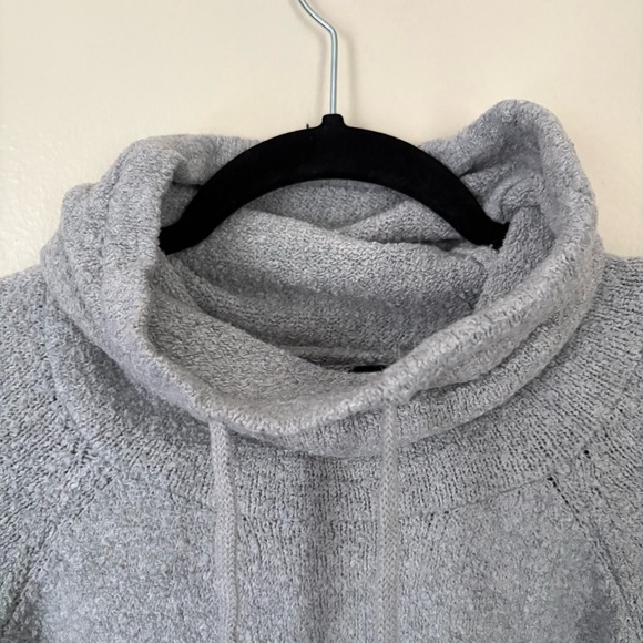 GAIAM Gray Cowl Neck Sweater Size XS - Picture 5 of 11